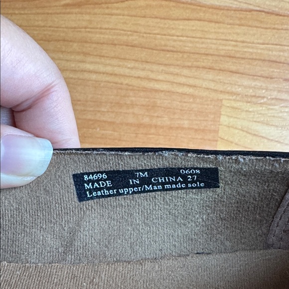 Clarks Black Leather Flats Size 7 Comfort Slip-On Work Shoes - Picture 4 of 8